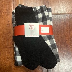 Sleep chic gingham pajama pants with cozy sock set, size XS